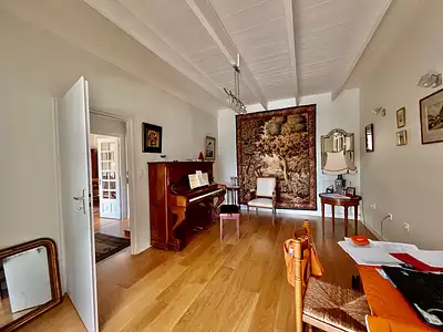Maison, 225 m²