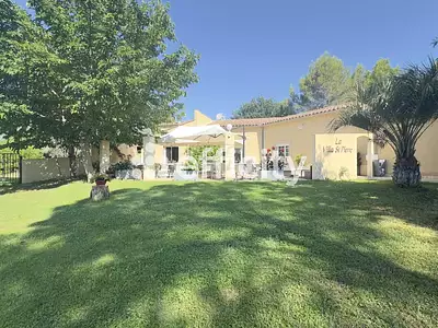 Maison, 461 m²