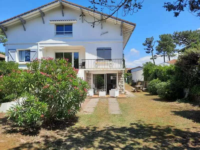Maison, 215 m²