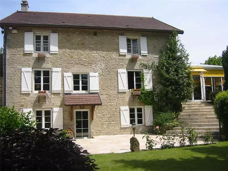 Maison, 290 m²