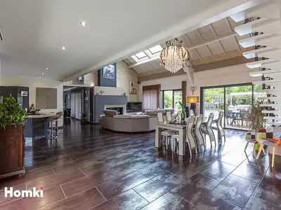 Maison, 237 m²
