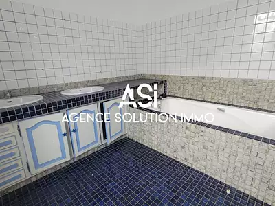 Maison, 300 m²