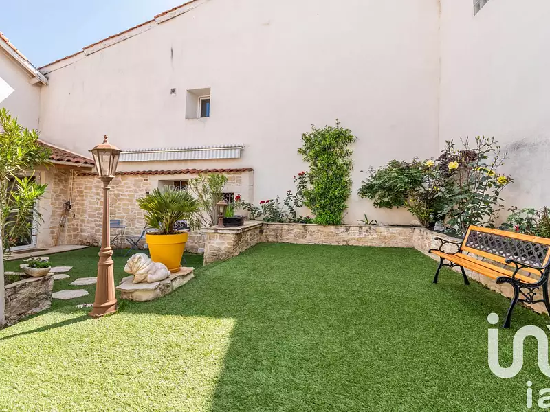 Maison, 180 m²