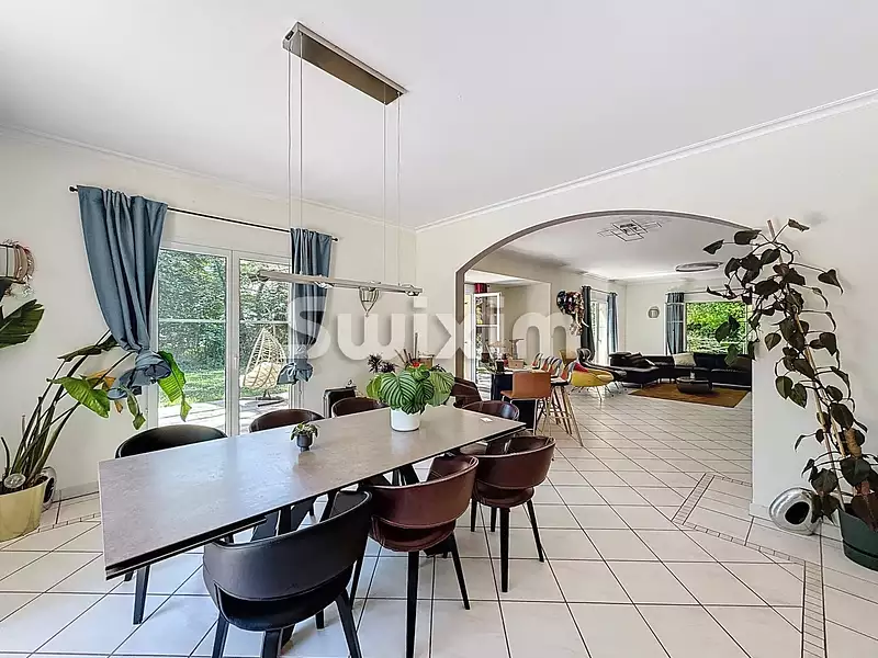 Maison, 259 m²