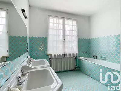 Maison, 250 m²