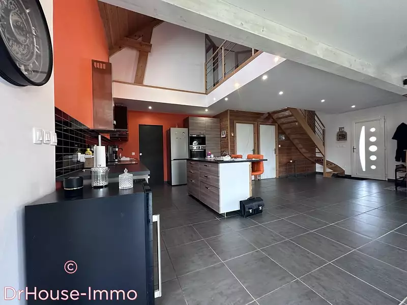 Maison, 143 m²