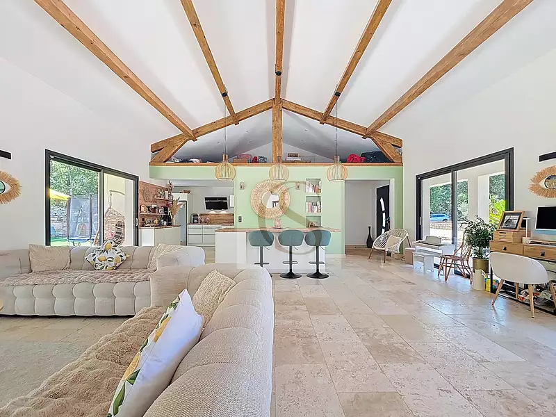Maison, 180 m²