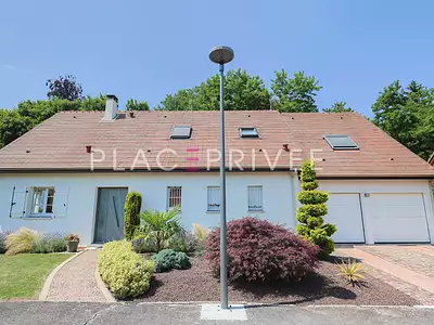 Maison, 180 m²