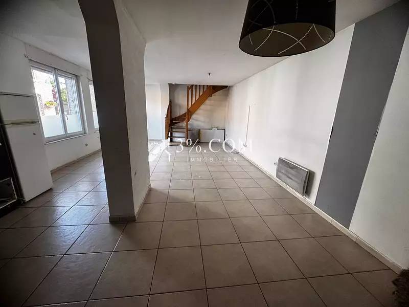 Immeuble, 220 m²