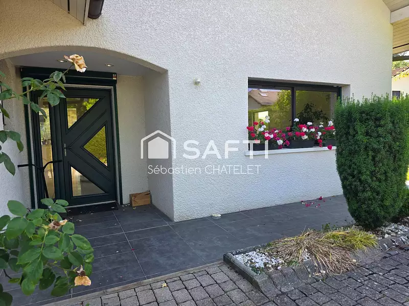 Maison, 258 m²