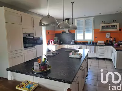 Maison, 366 m²