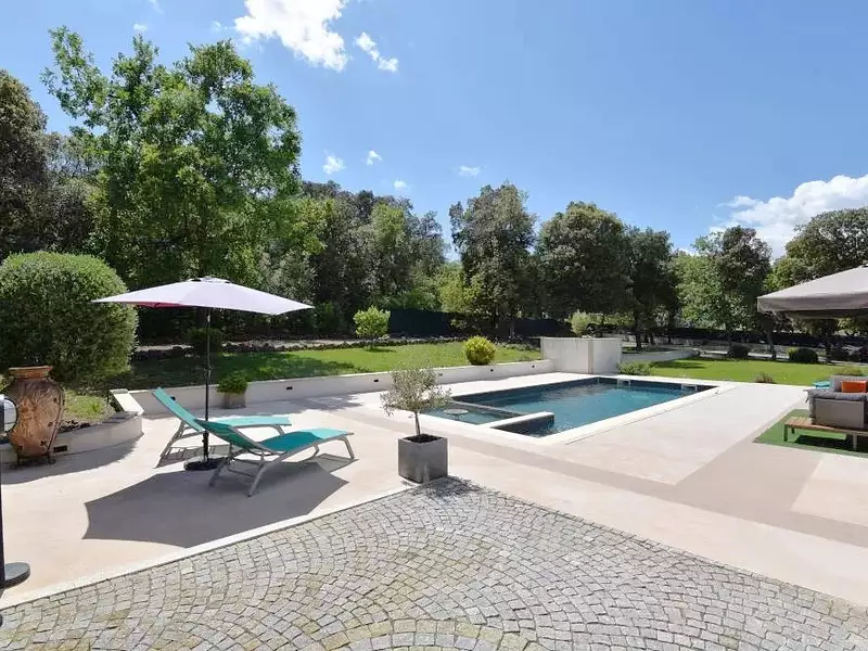 Maison, 257 m²