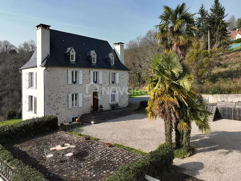 Maison, 445 m²