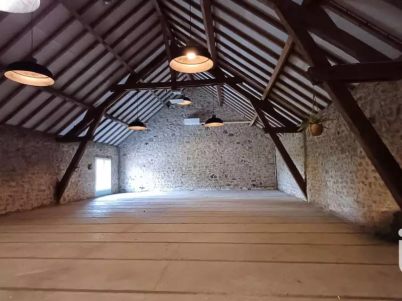 Maison, 250 m²