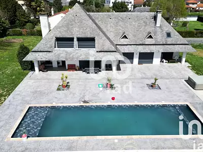 Maison, 290 m²