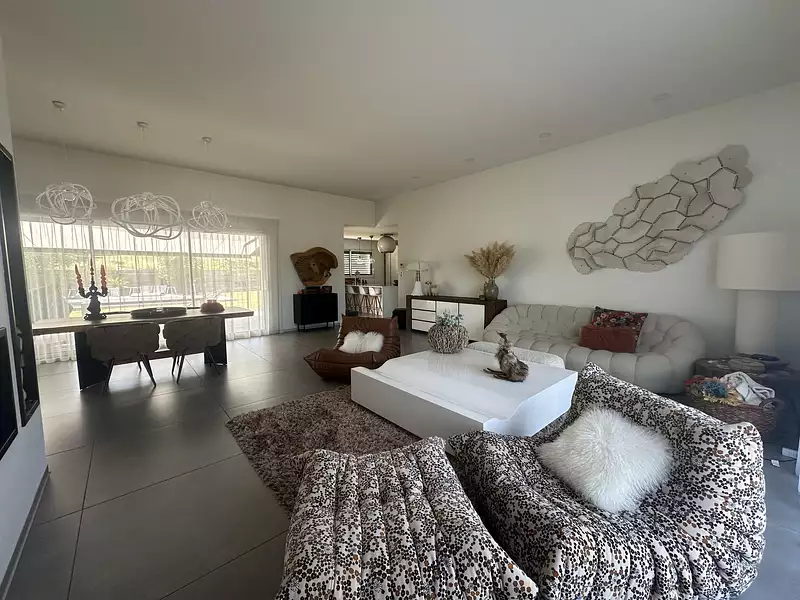 Maison, 206 m²
