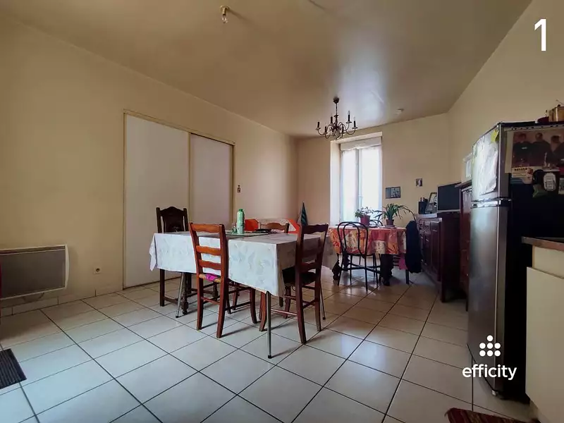 Immeuble, 272 m²