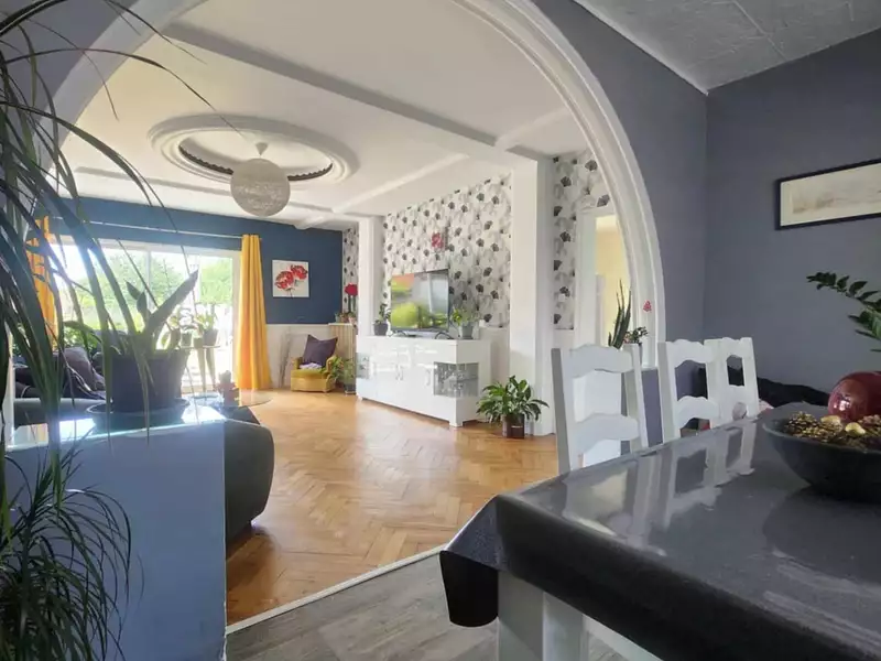 Maison, 185 m²