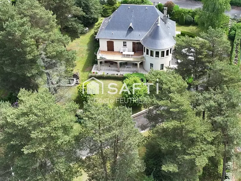 Maison, 231 m²