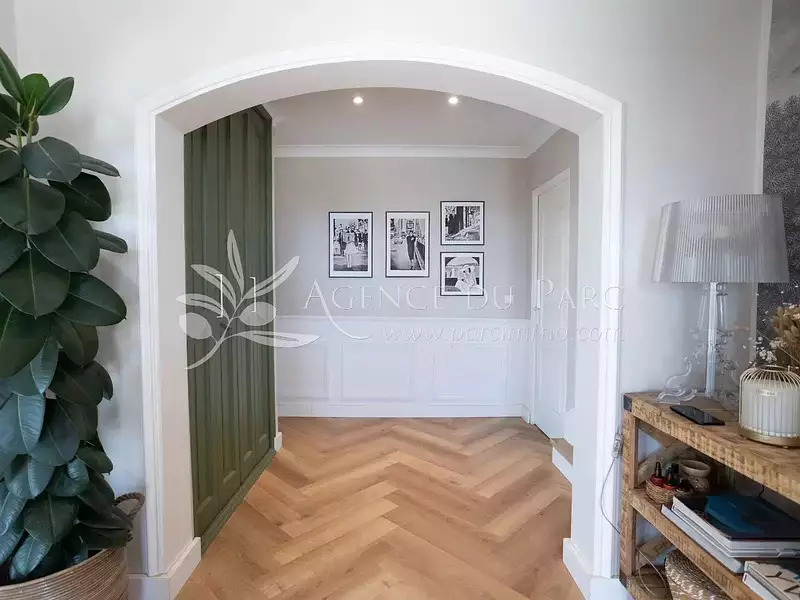 Maison, 250 m²