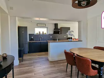 Maison, 221 m²