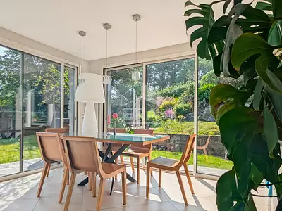 Maison, 225 m²
