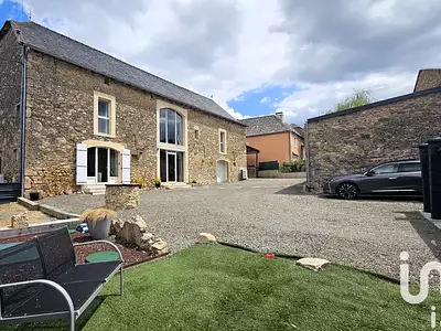 Maison, 251 m²