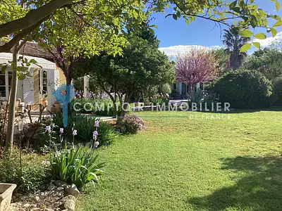 Maison, 230 m²