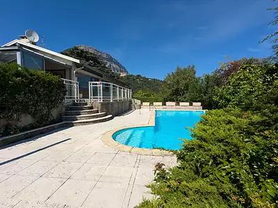 Maison, 175,2 m²