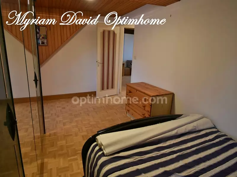 Maison, 252 m²