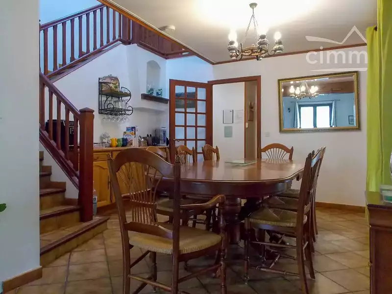 Maison, 165 m²