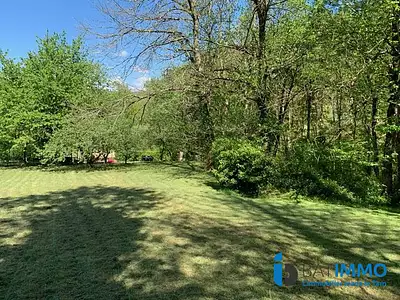 Terrain, 1 800 m²
