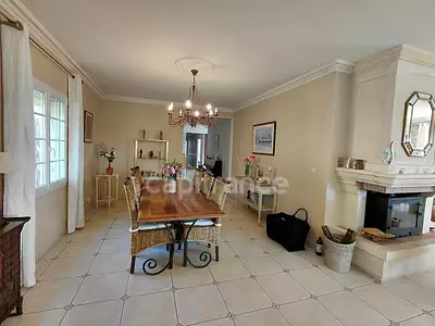 Maison, 295 m²