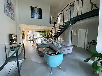 Maison, 175,79 m²