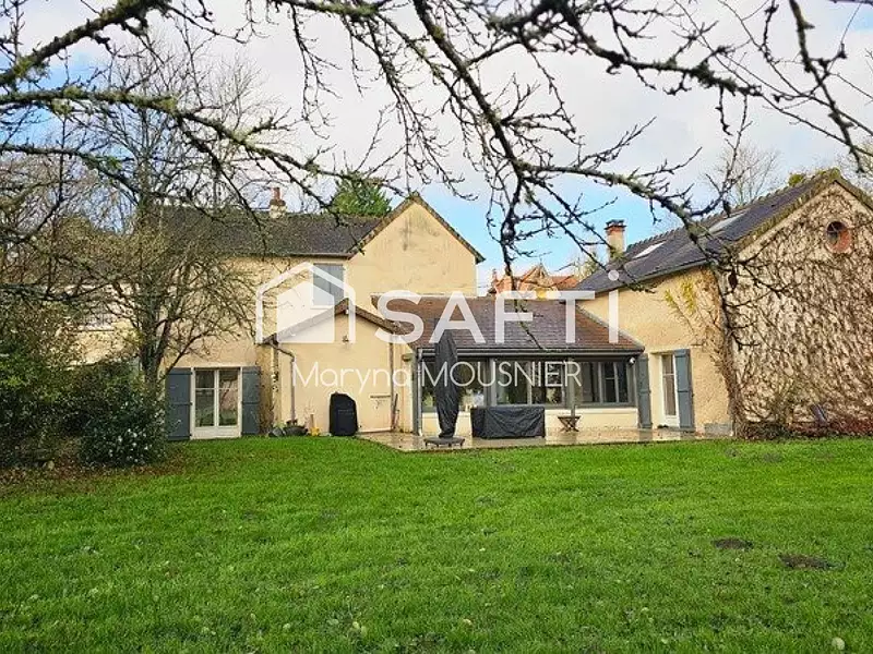 Maison, 240 m²