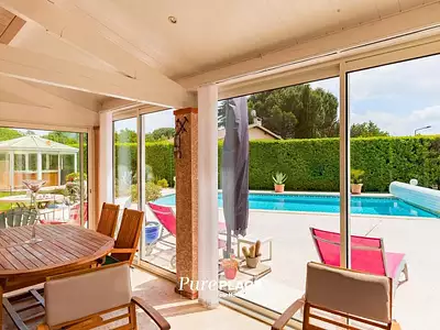 Maison, 230 m²