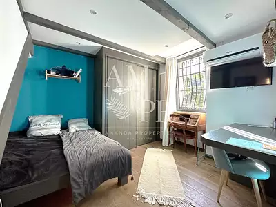 Maison, 210 m²