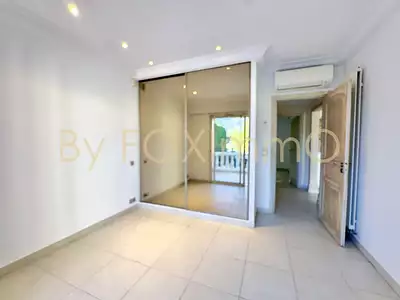 Maison, 240 m²