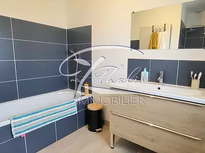 Maison, 93 m²