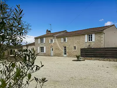 Maison, 242 m²