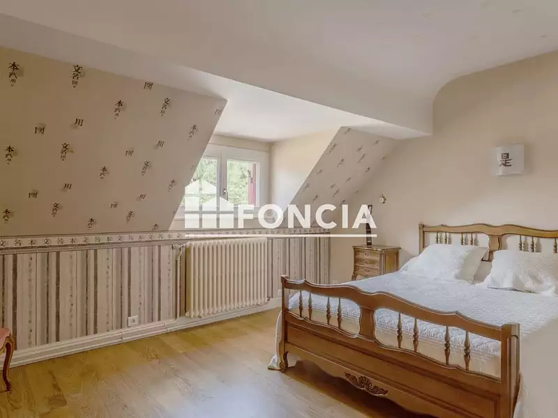 Maison, 195 m²