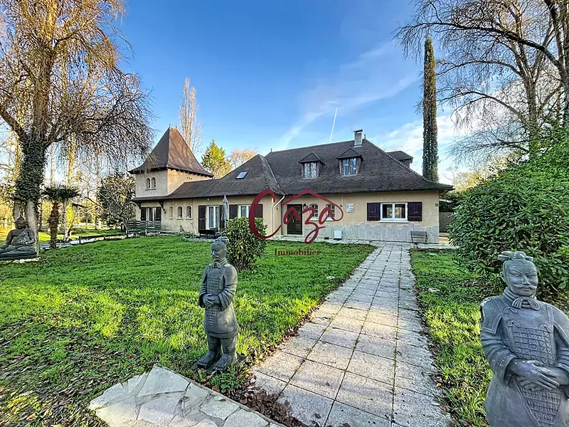 Maison, 270 m²