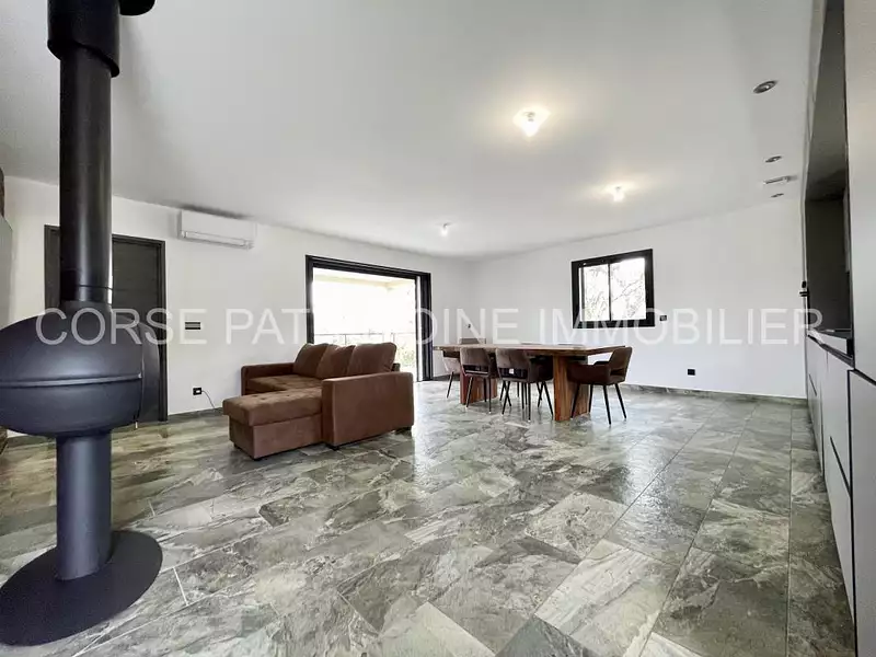 Maison, 145 m²