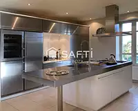 Maison, 748 m²