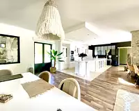 Maison, 245 m²