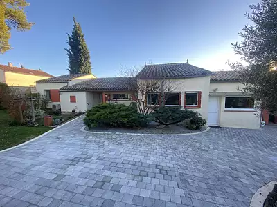 Maison, 215 m²