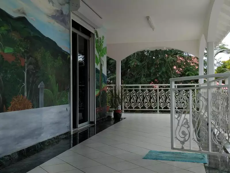 Maison, 225 m²