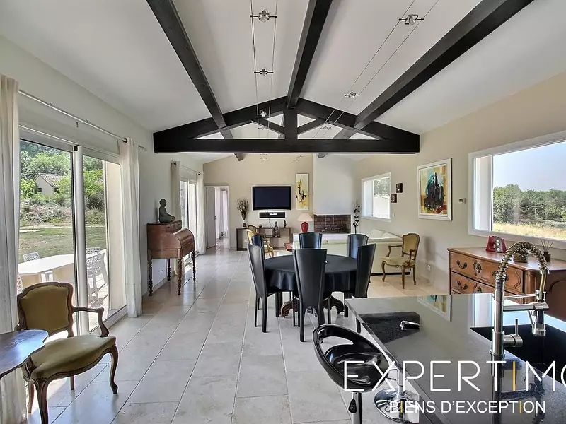 Maison, 220 m²