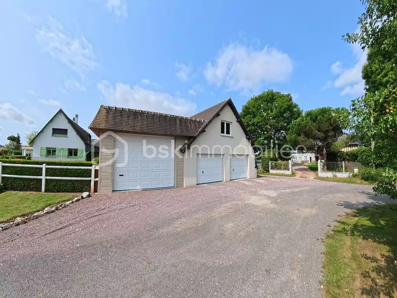 Maison, 250 m²