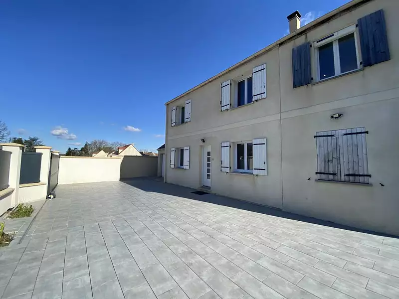 Maison, 162 m²